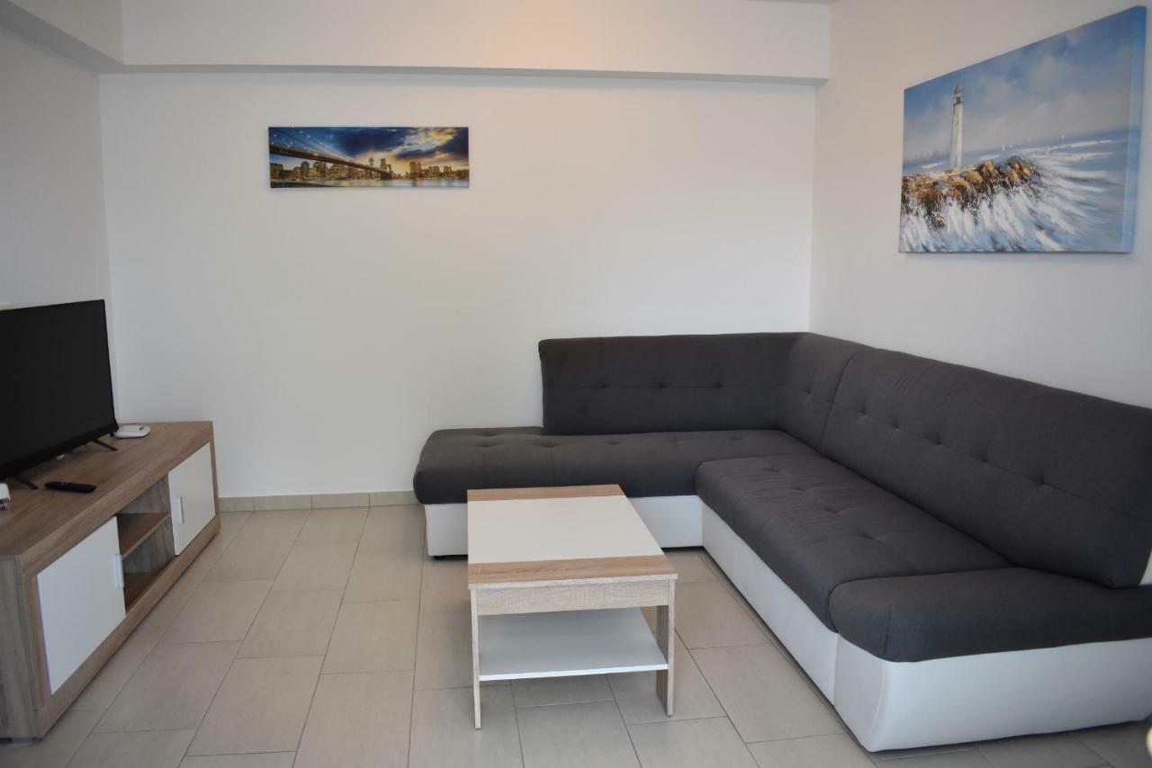 Luka Apartments Biograd Na Moru Exterior foto